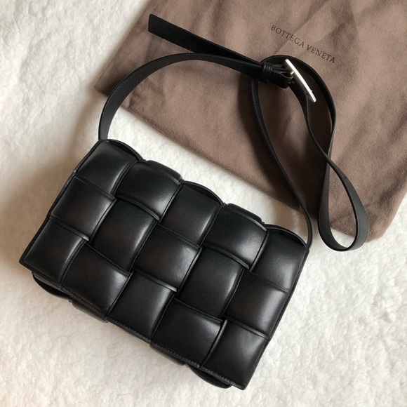 bottega veneta cassette bag red